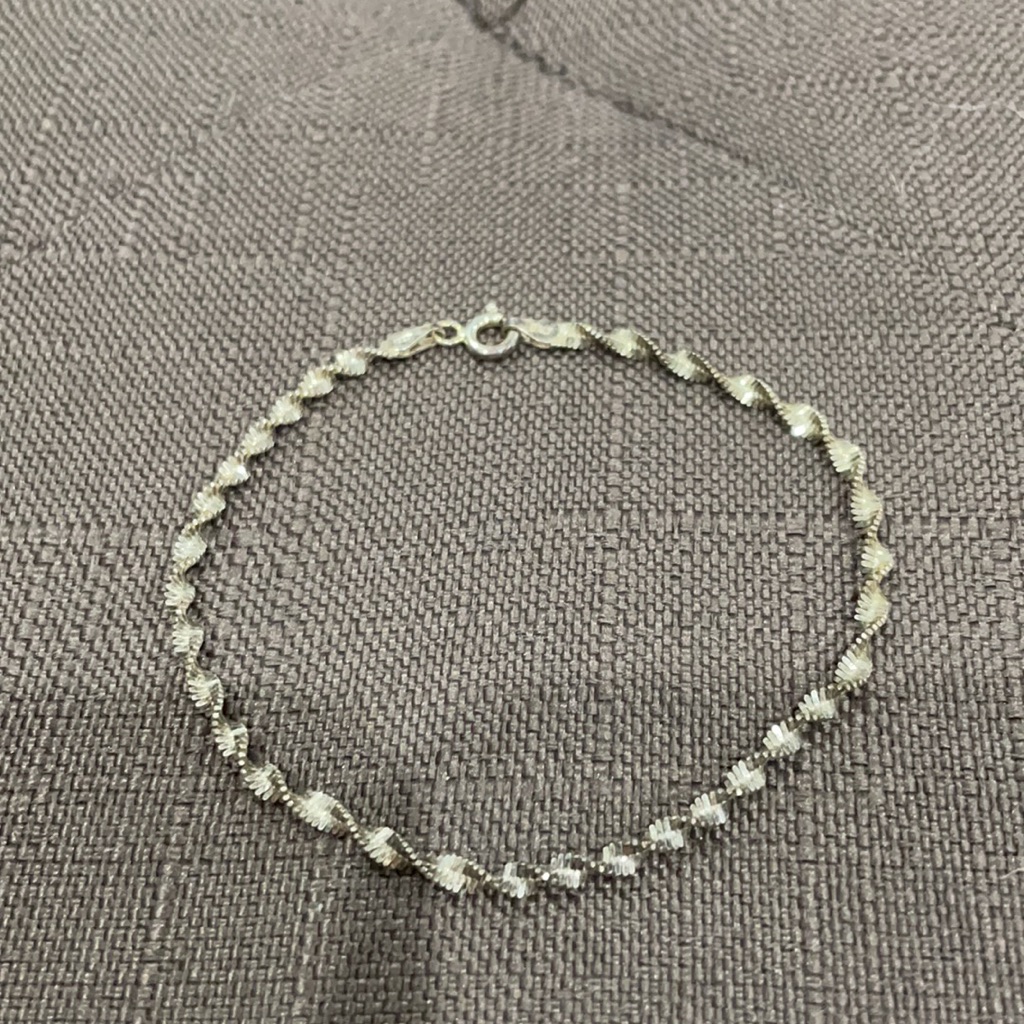 Silver Threaded Bracelet